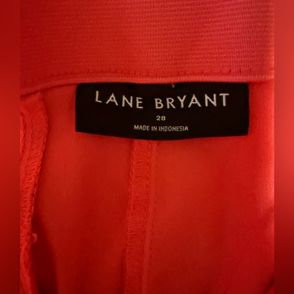 Lane Bryant Coral Capris - Picture 2 of 3